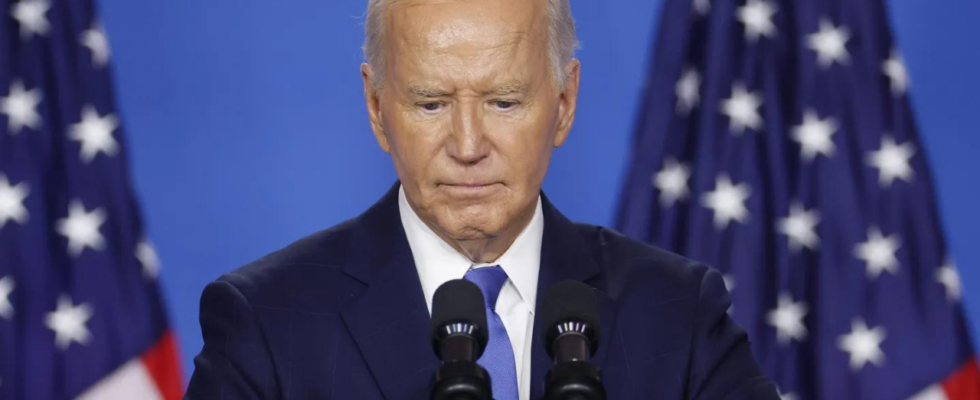 Joe Biden wird als „grossartiger Praesident gefeiert nachdem er den