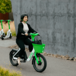 Lime testet zwei neue E Bikes um mehr Frauen und aeltere
