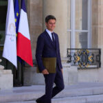 Macron nimmt Ruecktritt des franzoesischen Premierministers an — World