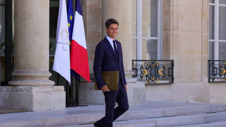 Macron nimmt Ruecktritt des franzoesischen Premierministers an — World