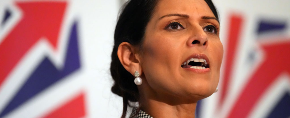 Priti Patel beteiligt sich am Rennen um den Vorsitz der