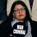 Rashida Tlaib fuehrt die Kongressabgeordneten an die den „schaendlichen Besuch