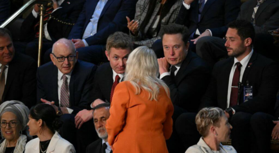 Rede von Netanjahu Elon Musk sitzt in Netanjahus Privatloge waehrend