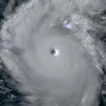 Tropischer Sturm Beryl Hurrikan Beryl verwuestet als rekordverdaechtiger Sturm der