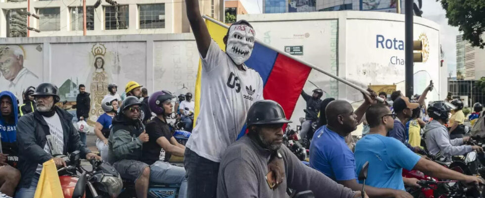 „Unsere letzte Chance Venezolanische Jugendliche erwaegen nach Wahlergebnis Ausreise