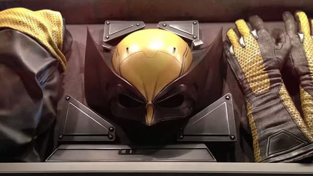 Wolverines braun-braunes Kostüm in einer gelöschten Szene aus „The Wolverine“