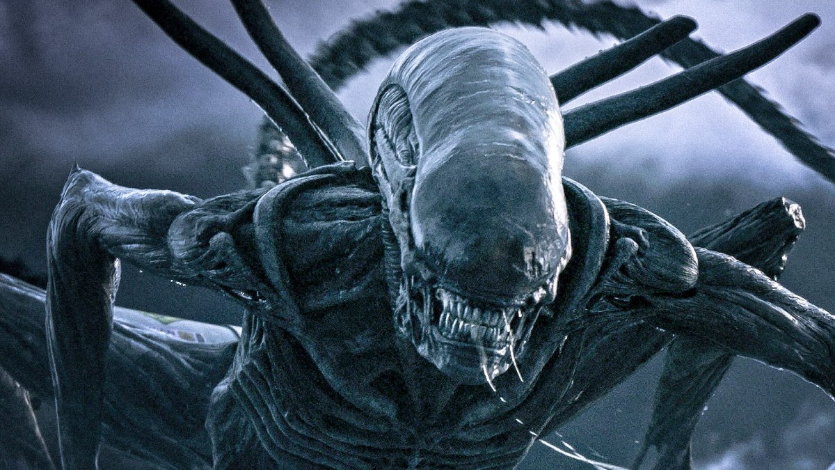 Ein wütend aussehender Xenomorph.