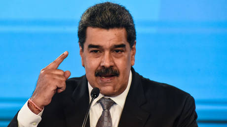 Maduro sagt WhatsApp es solle „zur Hoelle fahren — World