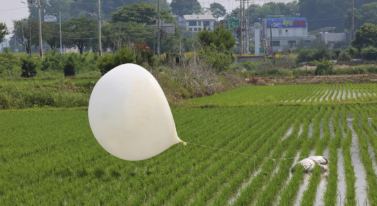 Nordkorea laesst weitere Muellballons in Richtung Suedkorea steigen Militaer in