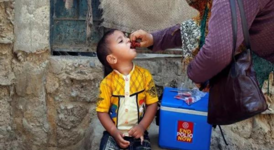 Pakistans Kampf zur Ausrottung der Kinderlaehmung Saeugling in Belutschistan erliegt