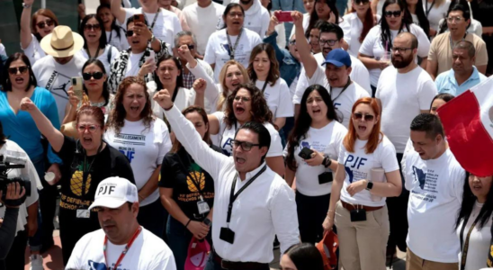 Reformen in Mexiko fuehren zu zunehmenden Justizstreiks und schwaechen die