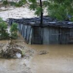 Bei Ueberschwemmungen und Erdrutschen kommen in Nepal 66 Menschen ums