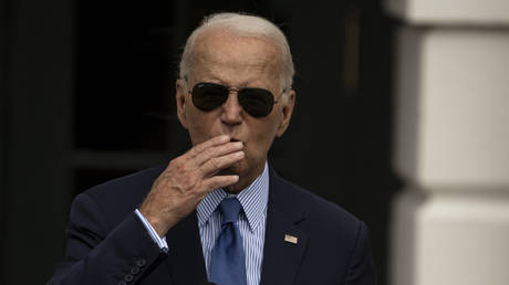 Biden hat sein Wort gegenueber dem Kongress gebrochen