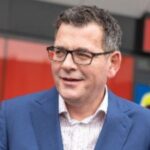 Daniel Andrews Plaene fuer eine Bronzeskulptur zu Ehren des ehemaligen