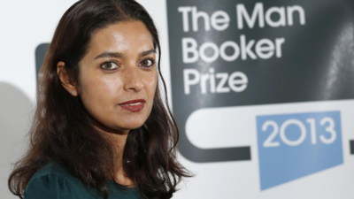 Jhumpa Lahiri lehnt einen Noguchi Museumspreis wegen eines Verbots von Kaffiyehs