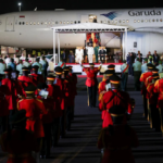 Papst Franziskus kommt in Papua Neuguinea an dem zweiten Land seiner