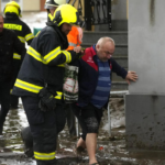 Steigendes Hochwasser loest Evakuierungen in Tschechien und Polen aus