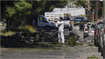 Eine Autobombe explodiert vor einer Polizeistation im Westen Mexikos und