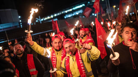 In Deutschland beginnen Massenstreiks in der Industrie – Medien –