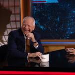 Tim Walz begleitet Jon Stewart in der Daily Show um