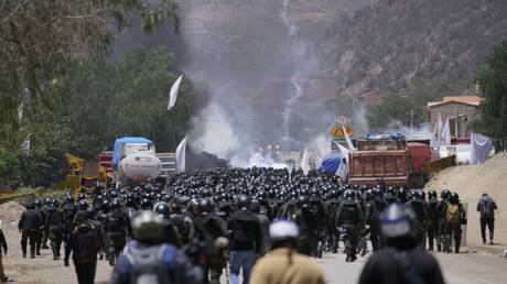 Boliviens Morales tritt in Hungerstreik als Anhaenger mit der Polizei