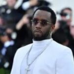 Diddy Satz „Empoerend Diddy Anwaelte zu Materialien die aus Sean Combs Gefaengniszelle