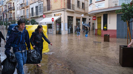 Spanien gewaehrt Arbeitnehmern bezahlten „Klimaurlaub – World