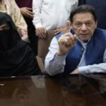 Warum pakistanische Behoerden versuchen Imran Khans Frau Bushra Bibi zu