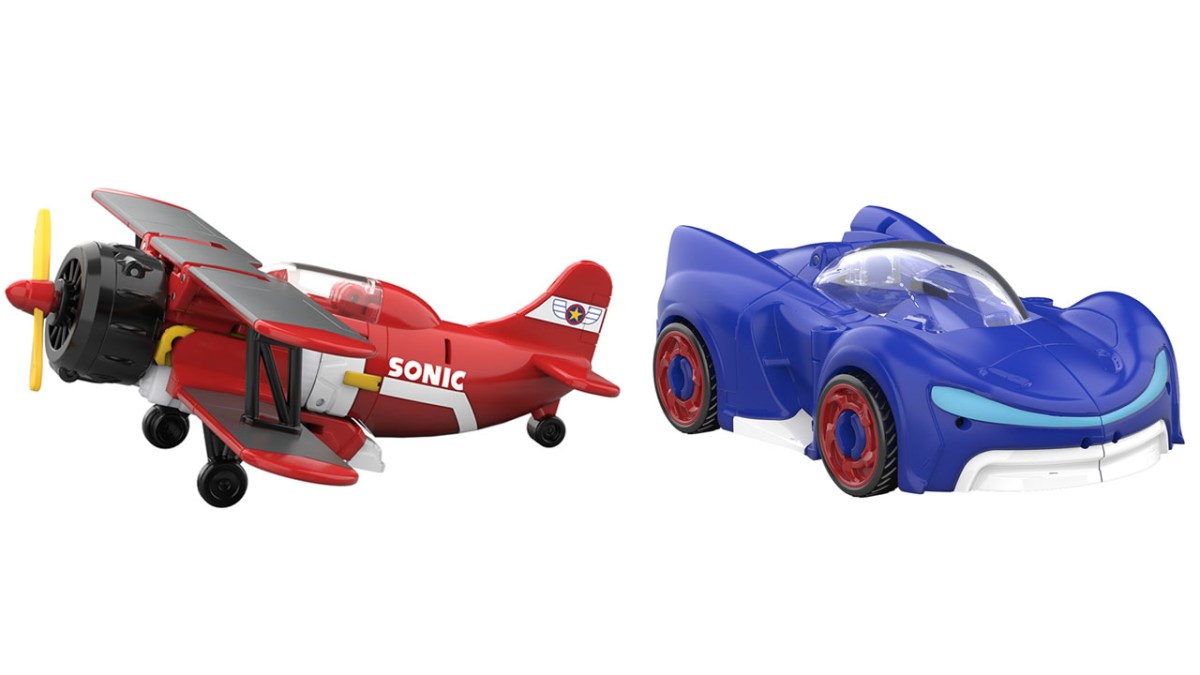 Sonic the Hedgehog Transformers; Wingtail und Blue Booster im Fahrzeugmodus. 