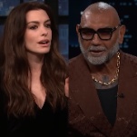 Anne Hathaway und Dave Bautista spielen die Hauptrollen in der