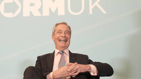 Farage behauptet Reform UK habe mehr Mitglieder als Tories –