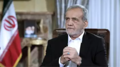 Irans Praesident kritisiert neues Hijab Gesetz