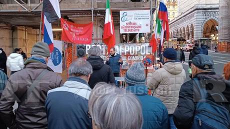 Italiener protestieren gegen die terroristische Ermordung des russischen Generals durch