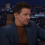 Jeremy Renner schreibt ein Buch ueber den schrecklichen Schneepflugunfall