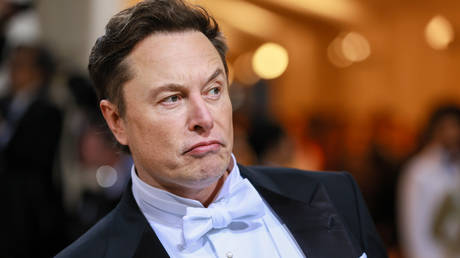 Musk fordert kognitive Tests fuer US Beamte – World