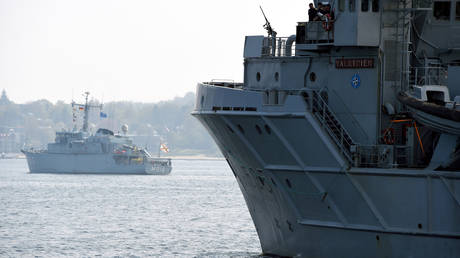 NATO verstaerkt Streitkraefte in der Ostsee nach mutmasslicher Kabelsabotage –