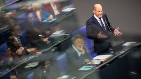 Scholz moechte dass ukrainische Fluechtlinge so schnell wie moeglich mit