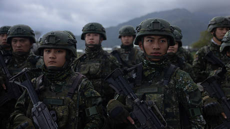 Taiwan erhaelt US Waffen Jahre hinter dem Zeitplan – WSJ –