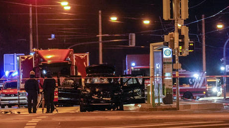 Verdacht auf psychische Stoerung bei Anschlag auf deutschen Weihnachtsmarkt –