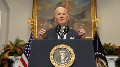 Vier Indianer Amerikaner unter 1500 denen US Praesident Biden Gnade gewaehrt hat