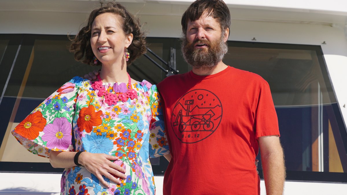 Kristen Schaal und Will Forte in The Last Man On Earth als Teil eines Artikels über TV-Sendungen, die zu früh abgesetzt wurden.