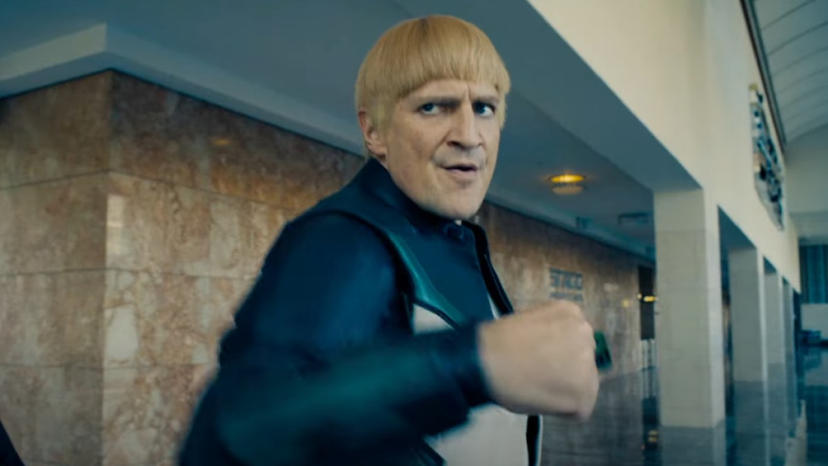 Nathan Fillion als Guy Gardner im Teaser-Trailer zu Superman (2025).