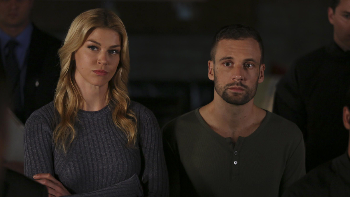 Bobbi Morse und Lance Hunter in Agents of SHIELD