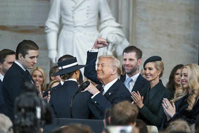 Amtseinfuehrung von Trump Wie Barron Trump und seine Familie das