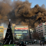 Brand im Seongnam Einkaufskomplex Suedkorea Im Seongnam Einkaufskomplex bricht ein gewaltiger Brand