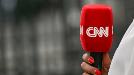 CNN entlaesst Hunderte Mitarbeiter – Medien – World