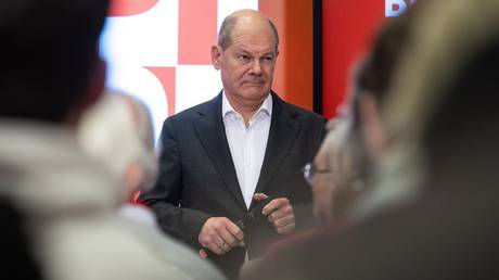 Deutsche werden bezueglich der Ukraine Hilfe „belogen – Scholz — World