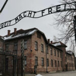 Die Nation die Auschwitz befreit wird wird aus dem Gedaechtnis