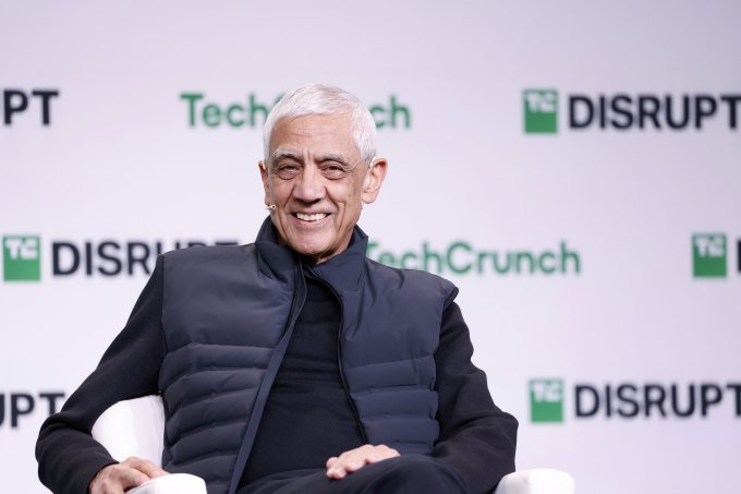 San Francisco, Kalifornien - 28. Oktober: Vinod Khosla, Gründer von Khosla Ventures, spricht am 28. Oktober 2024 in San Francisco, Kalifornien, auf der Bühne, während TechCrunch 2024 Day 1 im Moscone Center stört. (Foto von Kimberly White/Getty Images für TechCrunch)