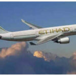 Etihad Airways Flug bricht Start am Flughafen Melbourne ab nachdem Reifen geplatzt